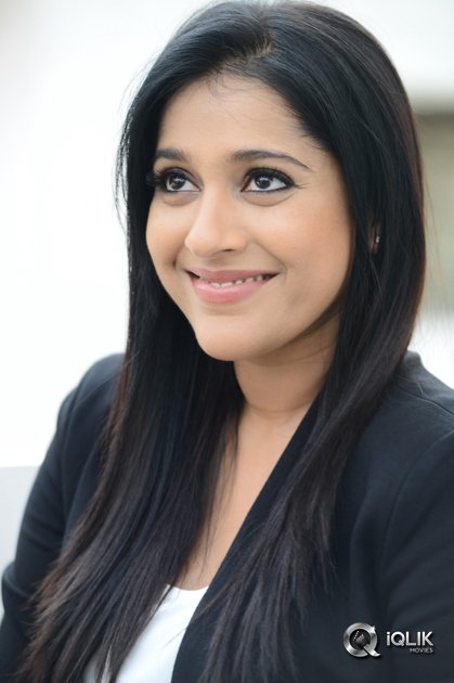 Rashmi-Gautam-Interview-About-Next-Nuvve-Movie